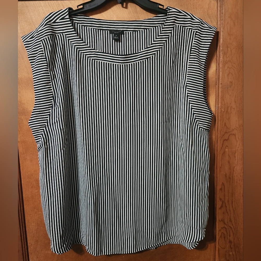 NWOT Ann Taylor striped sleeveless top, sz XL